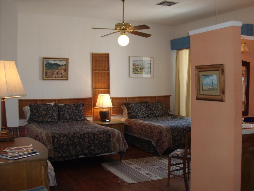 Lundeen Inn Of The Arts 라스크루시스 외부 사진